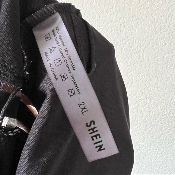 SHEIN Plus Size Floral Swimsuit One Piece Size 2X - Picture 7 of 7